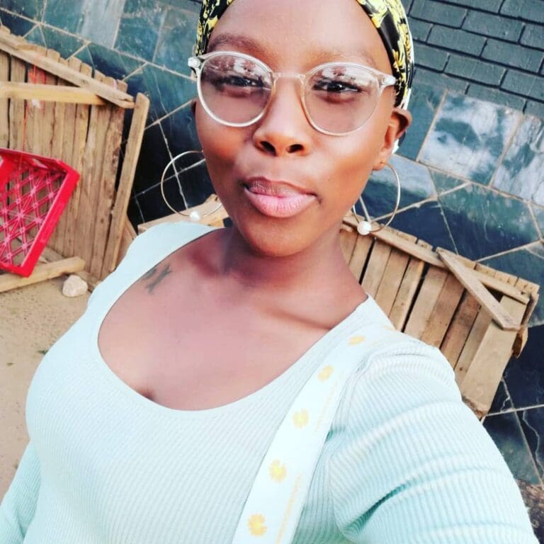 PORTIA MLOMO SHARES WHY YOU SHOULD TELL EVERYONE ABOUT YOUR  BUSINESS