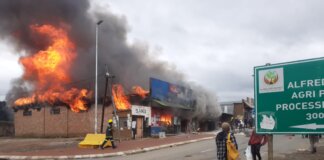 MAXESIBENI: FOREIGN NATIONAL’S SHOPS GUSTS IN FLAMES