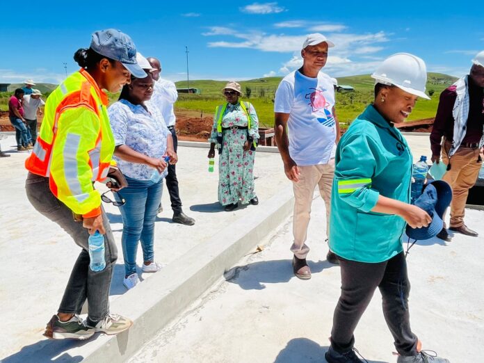 Ntabankulu local Municipality mayor Tsileng Sobuthongo and the executive committee conducted their quarterly oversight visits on Wednesday the 1 st of February 2023, to check the progress in the ongoing projects in Ntabankulu.