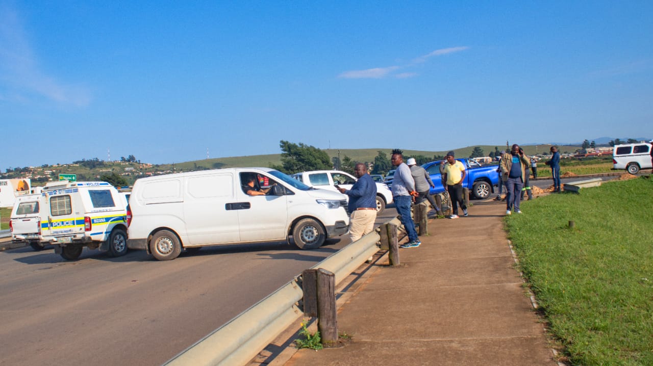 UQHANKQALAZO LWENKONZO ZOTHUTHO LUSHIYE ABANINZI BEDINGA KWIPHONDO
LEMPUMA KOLONI
