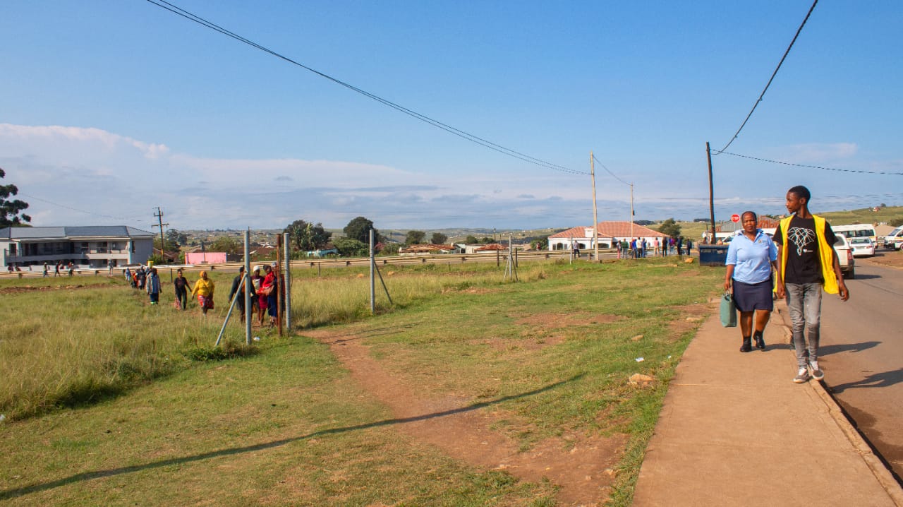 UQHANKQALAZO LWENKONZO ZOTHUTHO LUSHIYE ABANINZI BEDINGA KWIPHONDO
LEMPUMA KOLONI
