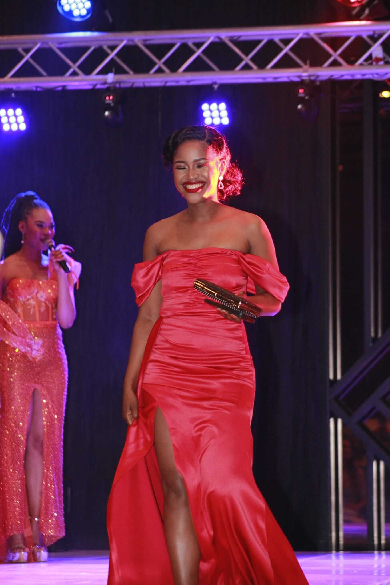 Host Thulani Ndzotyana Make Up : Lwentle Glits & Glam 