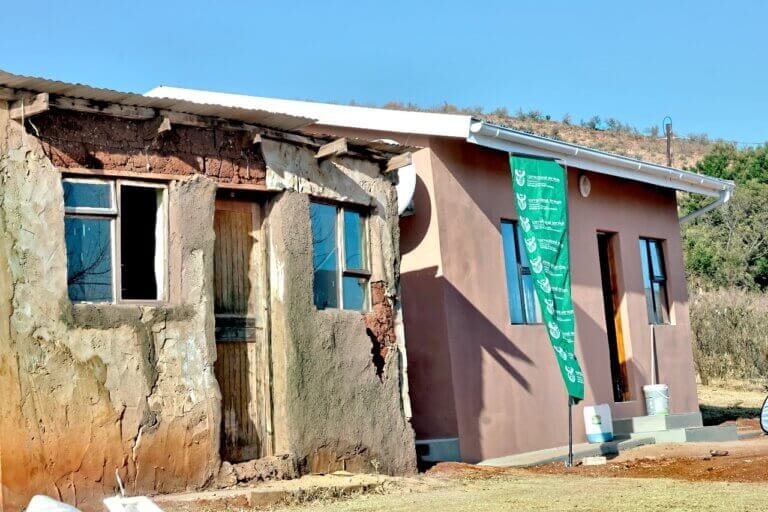 KwaZulu-Natal Regional Commissioner Mnikelwa Nxele Handovers Fully Furnished House to Needy Family
