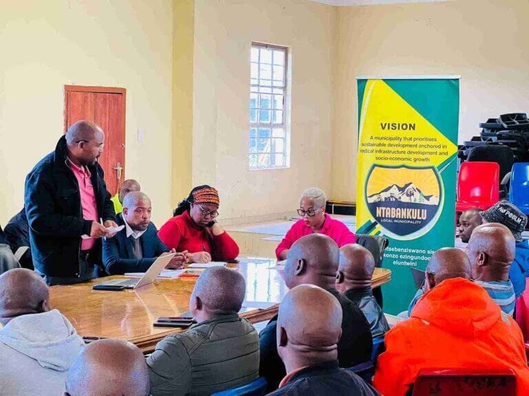Community stakeholders and municipal leaders meet in Ntabankulu to resolve T19 road project closure