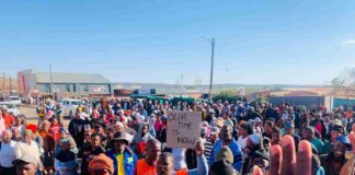 Residents Shut Down Bizana in Protest Over Land Grabs and Municipal Corruption Residents Shut Down Bizana in Protest Over Land Grabs and Municipal Corruption