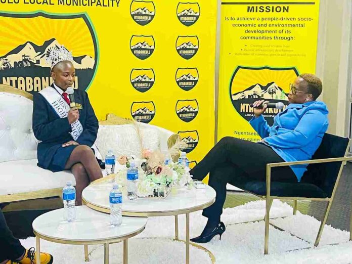 Miss Ntabankulu High Schools With Mayor Tsileng Sobuthongo 11zon Ntabankulu Mayor Hosts Miss High Schools 2024 Queen for Leadership Luncheon