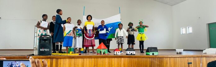 Agriculture department teaches pupils about soil conservation kwabhaca