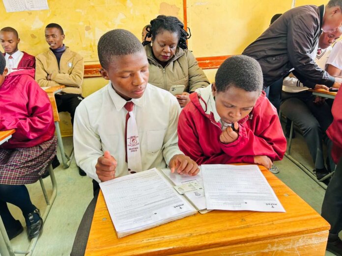 alfred nzo district brings career choices mpeni ss