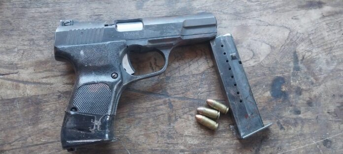 flagstaff police arrest two men illegal firearms