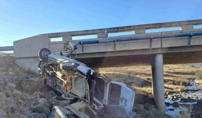 minibus crash near kwakhetha bridge 20 pupils gets injured while driver was unlicensed