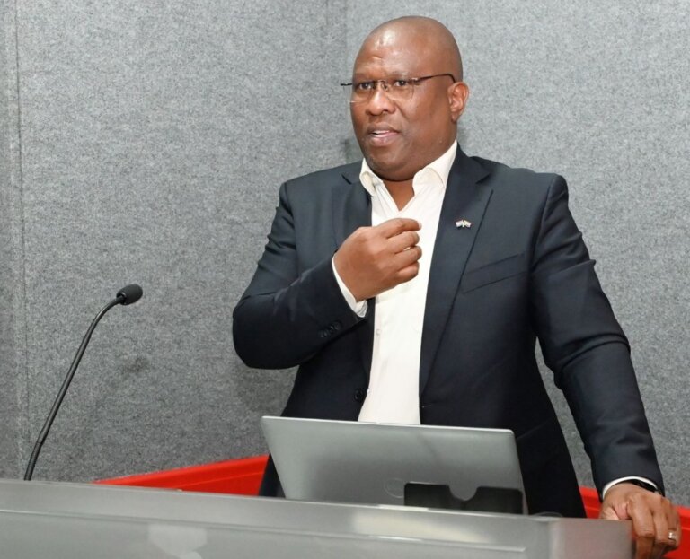 Mabuyane Boosts Ties with Isuzu SA
