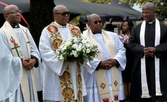 O.R. Tambo District Pays Tribute At National Wreath Laying Ceremony O.R. Tambo District Pays Tribute at National Wreath Laying Ceremony