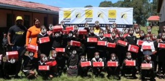 Speaker Vatsha and MTN Donate School Shoes to Pupils in Lusikisiki and Flagstaff Speaker Vatsha and MTN Donate School Shoes to Pupils in Lusikisiki and Flagstaff