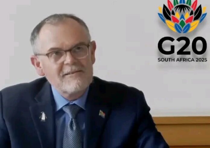 The Department Of Forestry, Fisheries And The Environment (DFFE) Has Made Efforts To Remove Sunken And Abandoned Boats From Western Cape Harbors. The Department of Forestry, Fisheries and the Environment (DFFE) has made efforts to remove sunken and abandoned boats from Western Cape harbors.