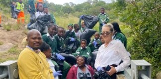 Volenteers and ITHUBA