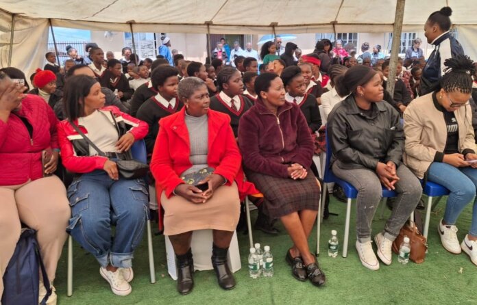 Youth Corner Opens At Ntaphane Clinic Youth Corner Opens at Ntaphane Clinic