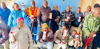 King Sabatha Municipality Delivers Medication to Kwaiman Dipp Tank King Sabatha Municipality Delivers Medication to Kwaiman Dipp Tank