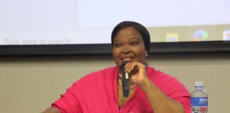 Traditional Leaders Meet in Siphaqeni Traditional Leaders Meet in Siphaqeni