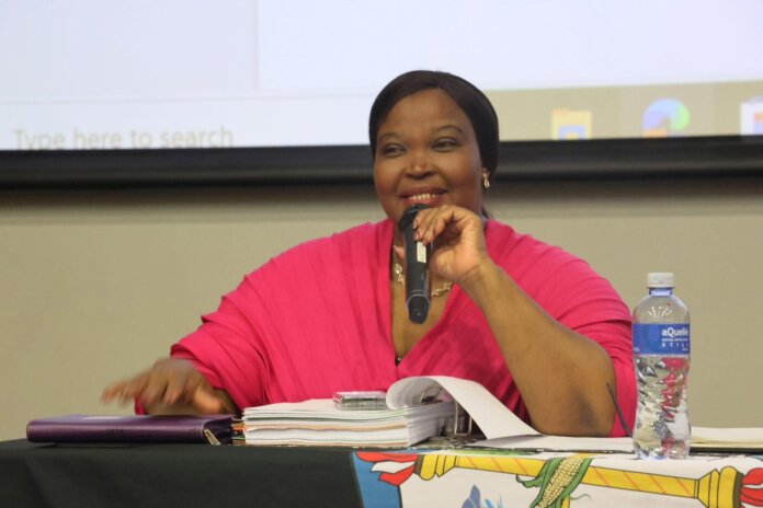 Traditional Leaders Meet in Siphaqeni Traditional Leaders Meet in Siphaqeni