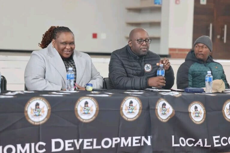 Mayor Hands Over 100 Business Certificates to Local Entrepreneurs