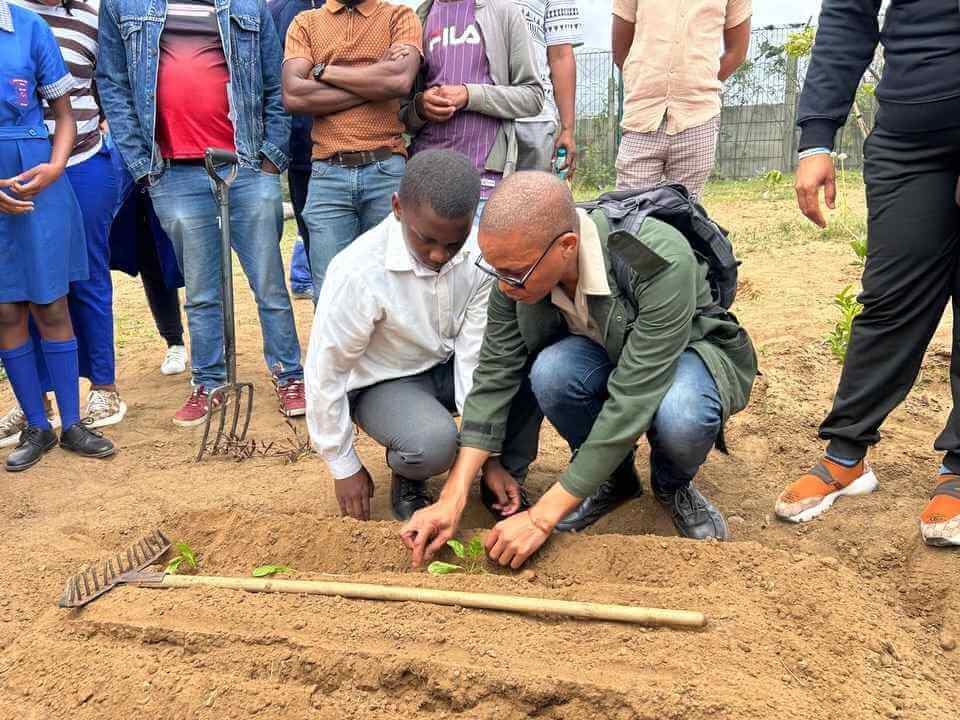 Agriculture Donates Garden Tools To Nomzamo School Agriculture Donates Garden Tools to Nomzamo School