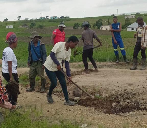 KwaKhanyayo Residents Build Their Own Road After Years Of Neglect KwaKhanyayo Residents Build Their Own Road After Years of Neglect