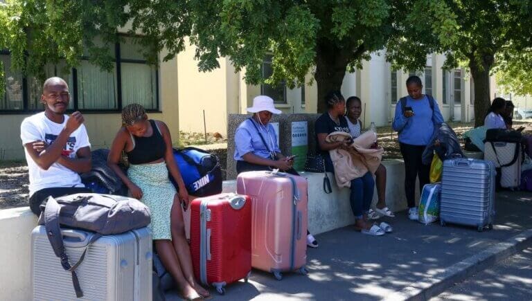 DA to hold NSFAS accountable after student housing portal failures