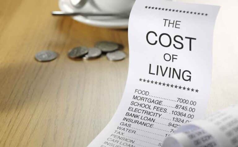 South Africans “fully employed but falling behind” as living costs surge
